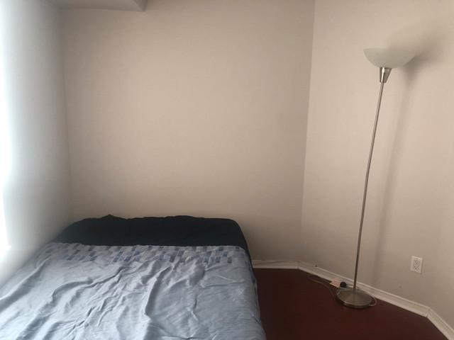 Furnish room in Emerald Ln, in Room Rentals & Roommates in City of Toronto