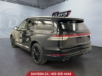 The 2021 Lincoln Aviator Reserve AWD blends modern luxury, commanding performance, and intuitive tec... (image 2)