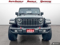 Apple Carplay / Android Auto, 35 Tire Suspension, Alpine Premium Audio System, Blind-Spot/Rear Cross... (image 1)