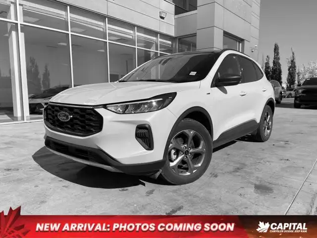 2025 Ford Escape ST-Line | Cold Weather Package with