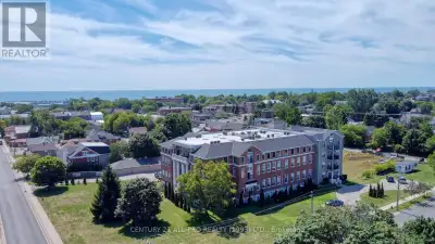 304 - 323 GEORGE STREET Cobourg, Ontario