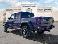 This Jeep Gladiator boasts a Regular Unleaded V-6 3.6 L/220 engine powering this Automatic transmiss... (image 3)