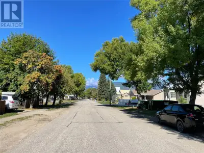 Sixth Street is one of the most beautiful streets in Revelstoke, featuring mature trees, well-mainta...