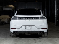 NOUVEL ARRIVAGE - CAYENNE TURBO E-HYBRID COUPE 2024 CERTIFIÉ PORSCHE APPROVED JUST IN - 2024 CAYENNE... (image 8)