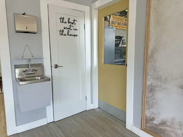 Commercial Property for Lease - 4 Baker Road, Red Rock, ON in Commercial & Office Space for Sale in Thunder Bay - Image 10