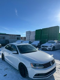 2015 Volkswagen Jetta Sedan : : Low Mileage | 140,627 km 1.8L Turbo I4 Engine – FWD – Aftermarket So... (image 2)