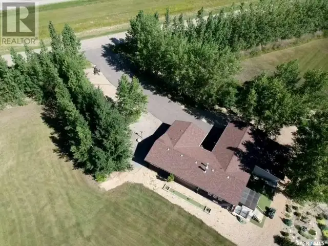 Bohach Acreage Edenwold Rm No. 158, Saskatchewan in Houses for Sale in Regina - Image 2