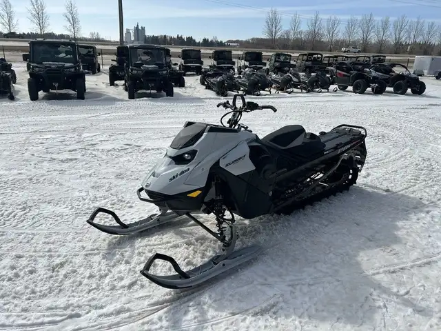 2026 Ski-Doo Summit Adrenaline 850 E-TEC 146 ES H_Alt Powder in Snowmobiles in Portage la Prairie - Image 9