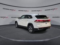 // ACCIDENT FREE!! // // SINGLE OWNER! // This 2025 Volkswagen Atlas Cross Sport Comfortline 4MOTION... (image 5)