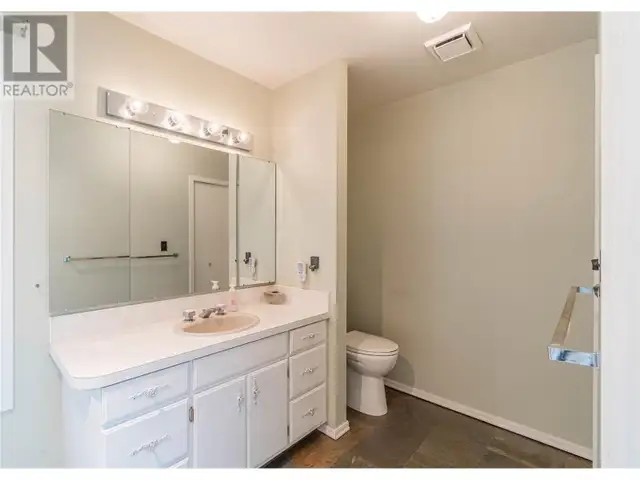 8548 YELLOWHEAD Highway Kamloops, British Columbia in Houses for Sale in Kamloops - Image 29
