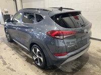 // JAMAIS ACCIDENTÉ! //Ce Hyundai Tucson 2017 Limited AWD, gris à intérieur noir, est un VUS pratiqu... (image 1)