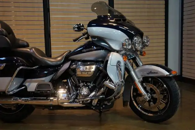 2019 Harley-Davidson FLHTK - Ultra Limited in Sport Touring in Lethbridge - Image 4
