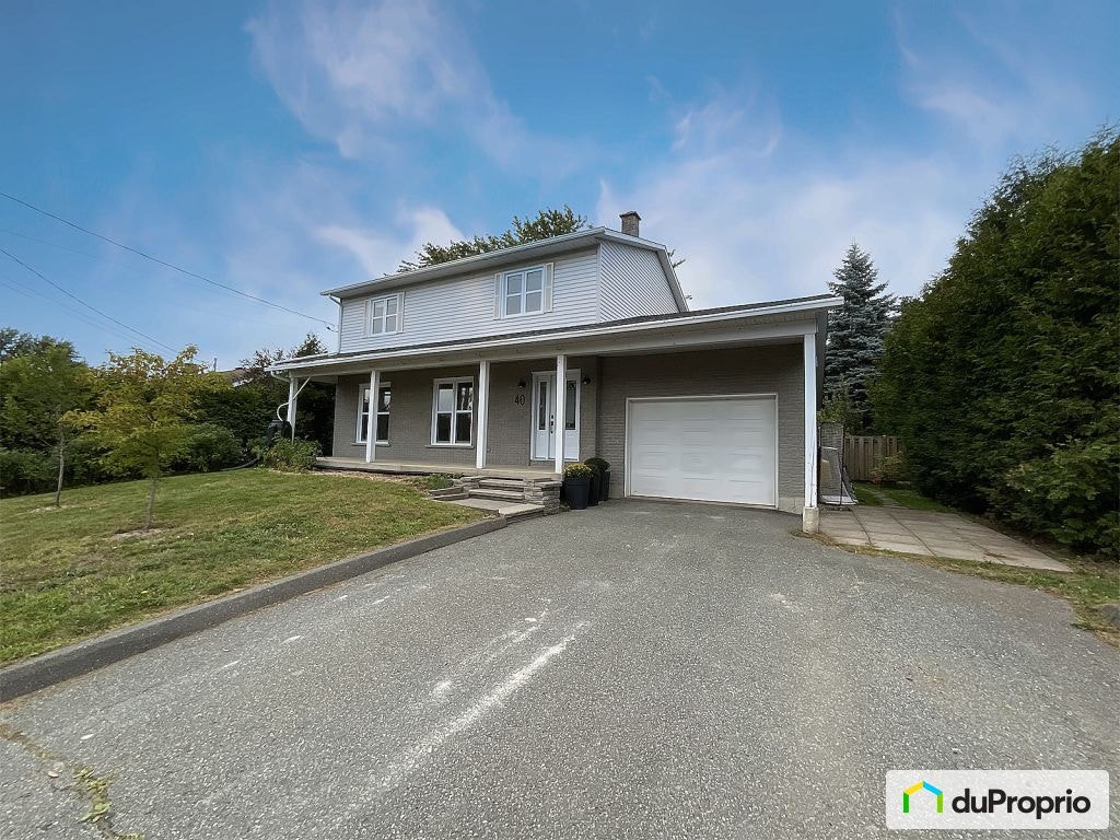 $539,900 - 2 Storey for sale in Sherbrooke (Brompton) — photo 1
