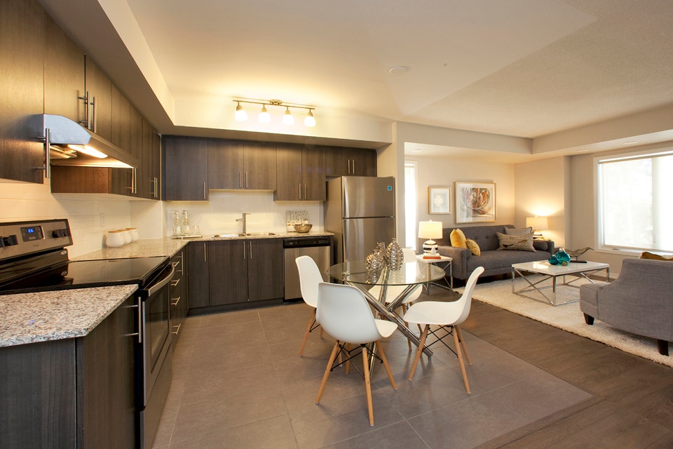 Premium 3 Bedroom Apartment Rental in North York! 2