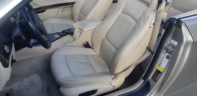2008 BMW 3 Series 335i Convertible in Cars & Trucks in City of Toronto - Image 11