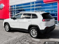 Bright White Clearcoat 2019 Jeep Cherokee Latitude 4WD 9-Speed 948TE Automatic 2.4L I4 Come And Expe... (image 3)