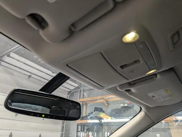 2017 Nissan Pathfinder 4WD 4dr SL for sale in Cars & Trucks in Cambridge - Image 31