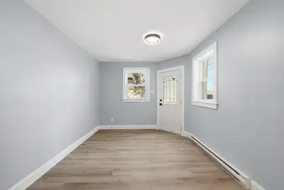 ARI Properties is proud to welcome you to Crichton Avenue! A bright, modern, and fully renovated 2 b...