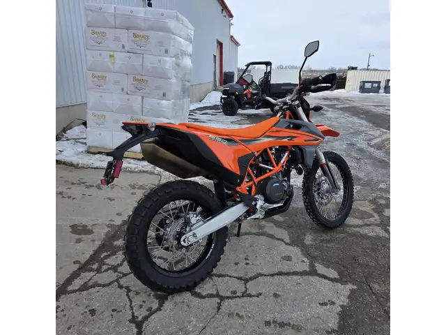 2023 KTM 690 ENDURO R in Dirt Bikes & Motocross in Brantford - Image 6