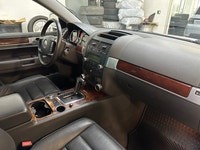 2007 Volkswagen Touareg a rare find in this condition for the year. * 234,352 KM * Clean Carfax No A... (image 6)