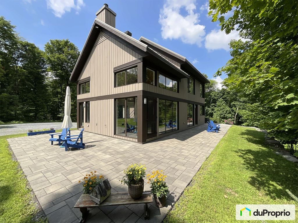 $1,450,000 - 2 Storey for sale in Lac-Brome (Knowlton) — photo 1