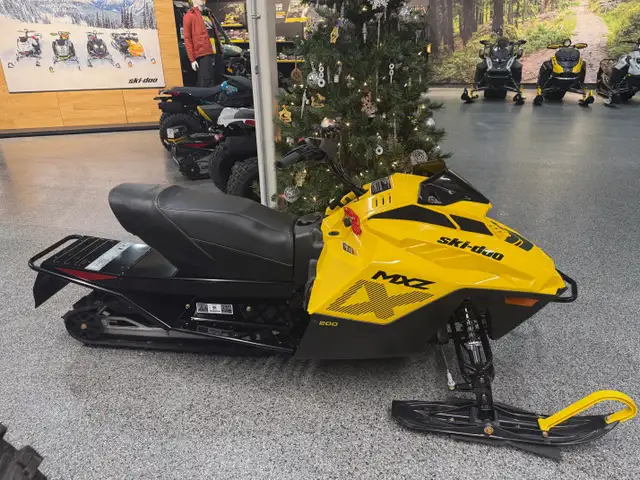 2026 Ski-Doo MXZ 200 in Snowmobiles in Medicine Hat - Image 4