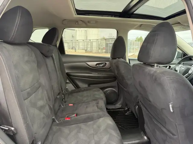 2016 NISSAN ROGUE S PKG | AWD | CLEAN CARFAX in Cars & Trucks in Barrie - Image 17