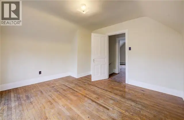 698 KING Street W Kitchener, Ontario in Houses for Sale in Kitchener / Waterloo - Image 34