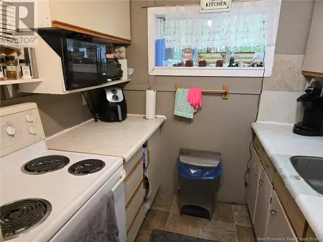 73 Colpitts Street Cocagne, New Brunswick in Houses for Sale in Moncton - Image 8