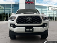 Locally Owned! Discover the rugged versatility of this 2021 Toyota Tacoma TRD Sport Premium! With on... (image 3)