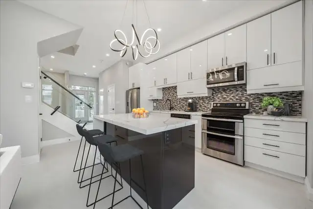 2 Bedroom + Den available, Fanshawe Park Road West, London in Long Term Rentals in London - Image 7