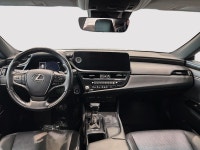 Another welcome addition to the ///MBCH COLLECTION, This impressive Lexus ES300h comes to us in exce... (image 4)