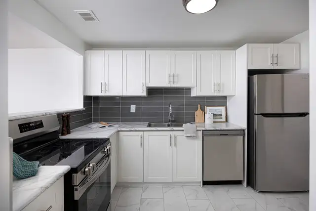 1 Bedroom Apartment for Rent - 440 McMurchy Avenue South in Long Term Rentals in Mississauga / Peel Region - Image 4