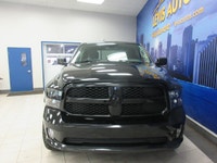 RAM 1500 CLASSIC EXPRESS 2020 V8 5.7 LITRES CREW-CAB BOITE 5.7 PIEDS 4X4 TOUT ÉQUIPÉ / CAMÉRA DE REC... (image 3)