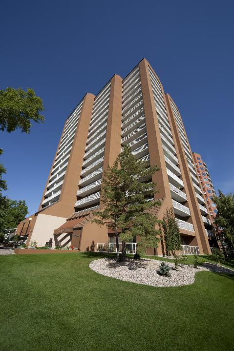 2 Bedroom for Rent - Luxury Downtown Apartment Living at its Fin in Long Term Rentals in Edmonton