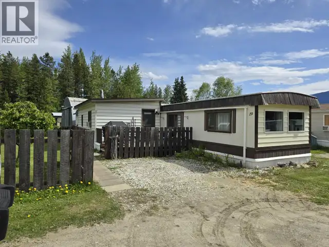 19 95 MOUNTAIN VIEW ROAD McBride, British Columbia in Houses for Sale in Quesnel - Image 2