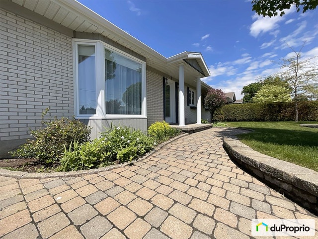 $350,000 - Bungalow for sale in Riviere-Du-Loup — photo 3