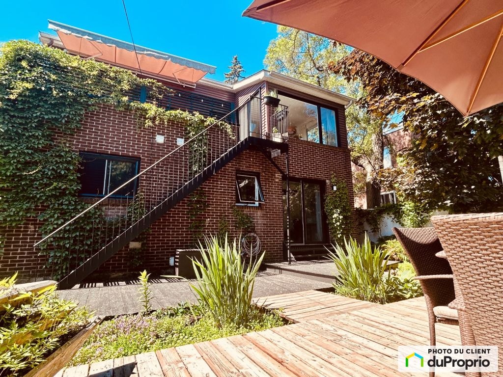 $850,000 - Semi-detached in Mercier / Hochelaga / Maisonneuve — photo 1