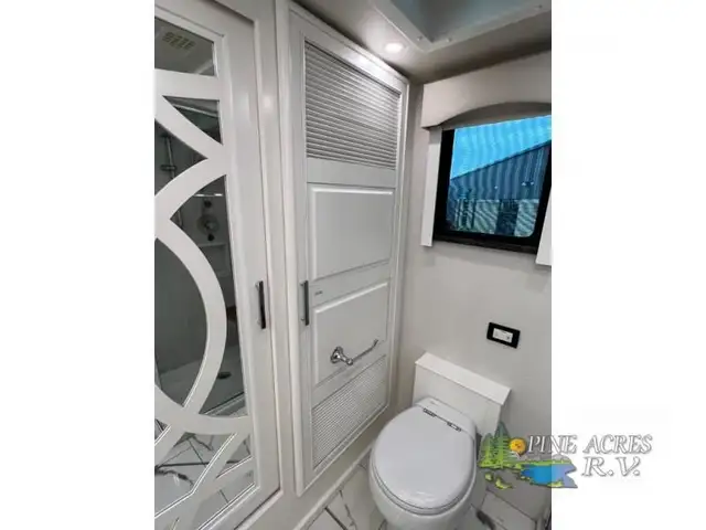 2024 Entegra Coach Anthem 44B 450 h.p. Diesel in RVs & Motorhomes in Moncton - Image 77