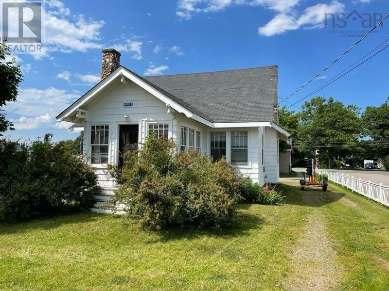 8991 Commercial St, New Minas, NS B4N 3E3 · Kings County