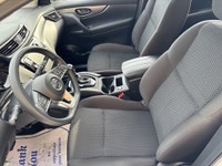 GREAT VALUE | CLEAN CARFAX LED Daytime Running Lights | Blind Spot Warning | Rear Cross Traffic Aler... (image 8)