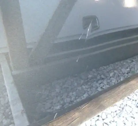 2015 - 2020 Ford F150 6'6 Black ARE Contractor Truck Cap in Other Parts & Accessories in Kitchener / Waterloo - Image 4