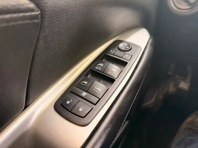 2012 Dodge Journey FWD 4dr SXT in Cars & Trucks in Longueuil / South Shore - Image 20