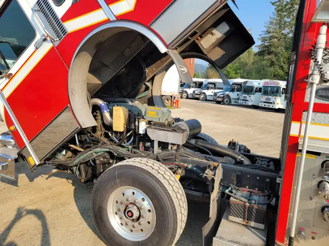 Fire Truck / RV Hauler? in Heavy Trucks in Nelson - Image 20