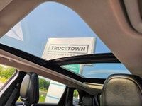 2018 Jeep Cherokee Trailhawk 4x4 with the 3.2L V6 and 142,663kms! Clean history with no accidents Se... (image 8)