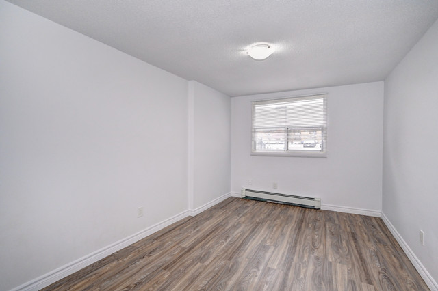1 Bedroom Available in Kitchener | 50% off FMR | CALL NOW! in Long Term Rentals in Kitchener / Waterloo - Image 3