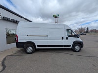 The 2023 RAM ProMaster 2500 High Roof is the ultimate commercial cargo van for businesses that need... (image 7)