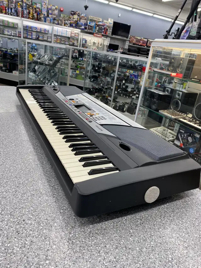Yamaha PSR-GX76 Keyboard in Pianos & Keyboards in City of Toronto - Image 4