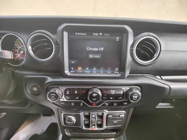 2020 Jeep Wrangler Unlimited Sahara 4x4 Sahara | 4WD | Leather in Cars & Trucks in Edmonton - Image 19