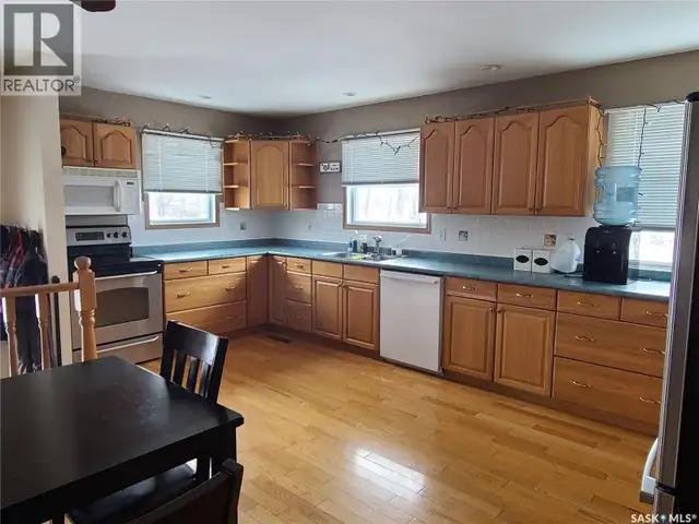 46 Newcombe STREET Manor, Saskatchewan in Houses for Sale in Regina - Image 10